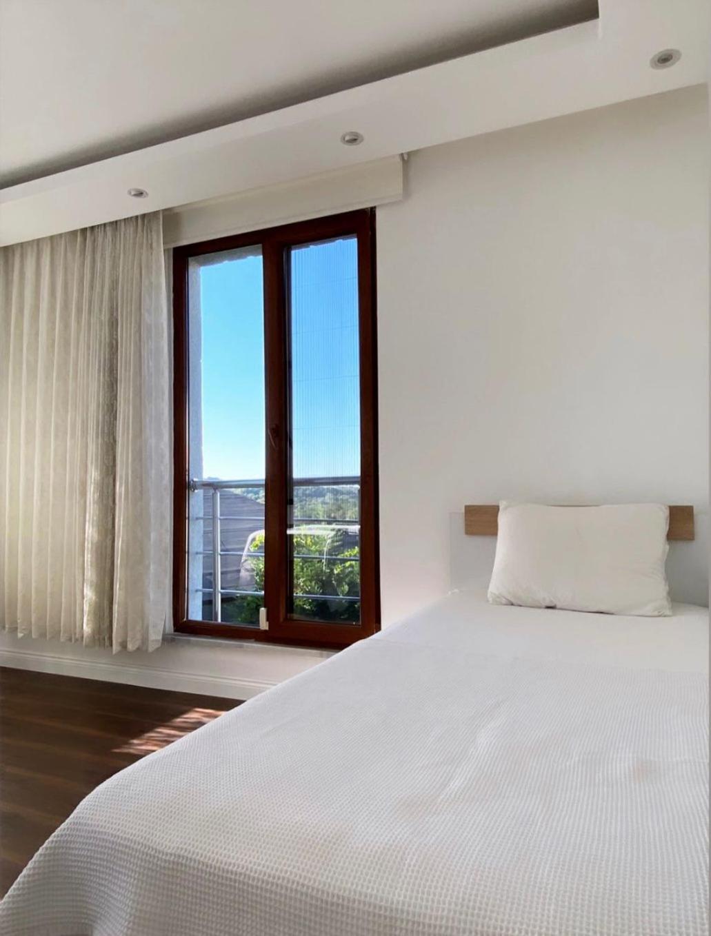 Wonderful Villa Airport 5 Minutes Arnavutkoy Екстер'єр фото