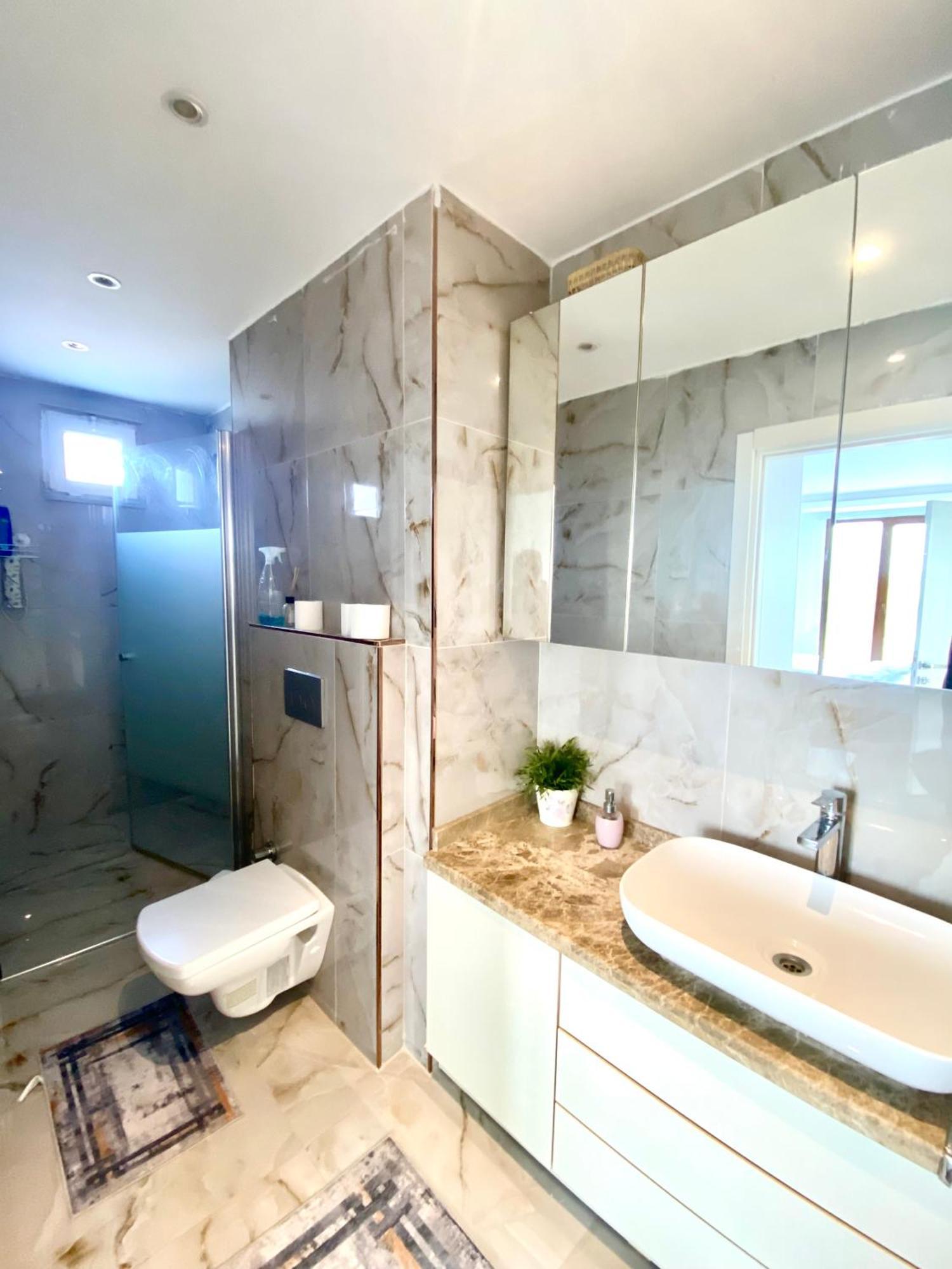 Wonderful Villa Airport 5 Minutes Arnavutkoy Екстер'єр фото
